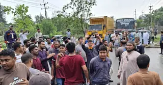 নোয়াখালীতে বিনা নোটিশে চাকুরিচ্যুতের প্রতিবাদে পাওয়ারপ্ল্যান্ট কর্মকর্তাদের বিক্ষোভ